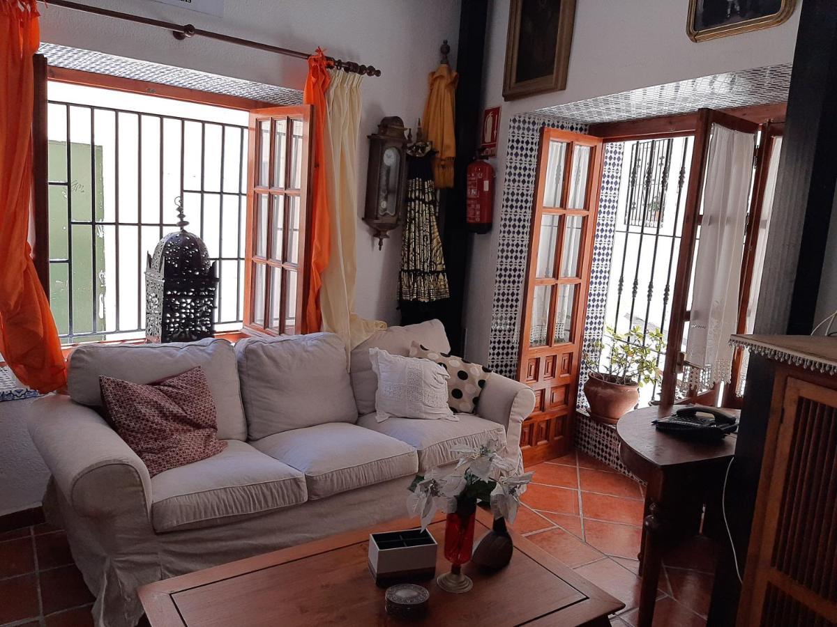 Pension Casa Fina Ruiz Almuñécar Exterior foto